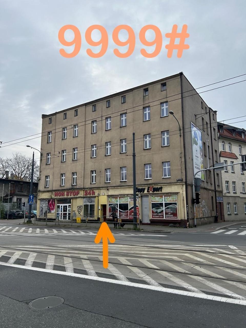 Yellow Hostel 24H - Sniadanie I Obiad Gratis - Free Parking Katowice Eksteriør billede